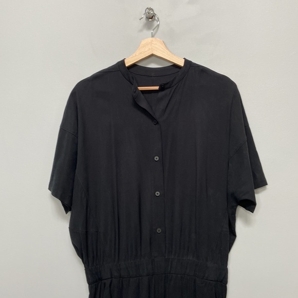 ❗️SOLD❗️2021 Lululemon Black Short Sleeve Perfectly Poised Jumpsuit Size 8 - Picture 4 of 10